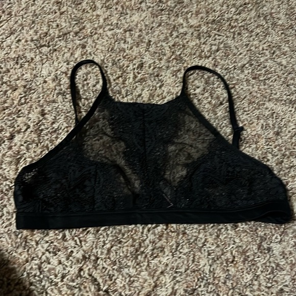 Victoria’s Secret‎ Bralette - Picture 1 of 4